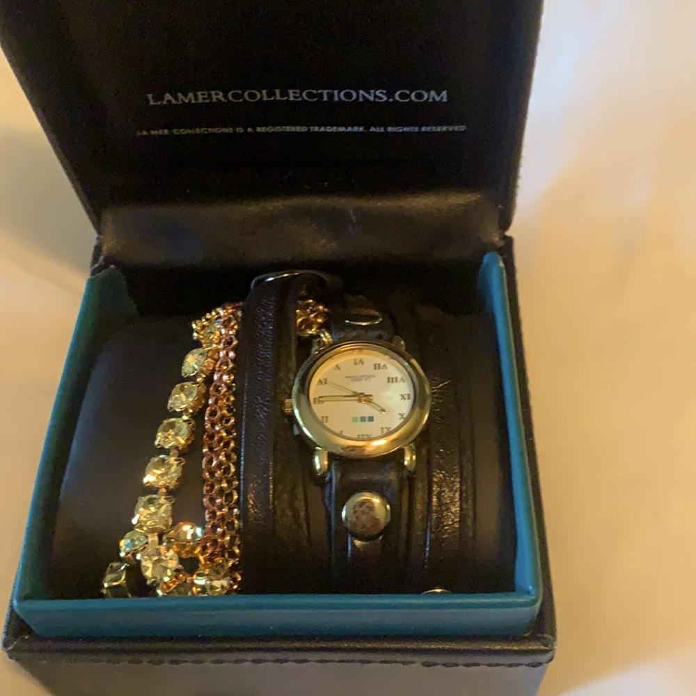 La Mer Watch Multi-Stranded Band Oval Face